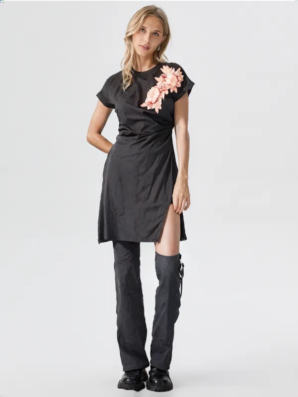 Women_S_Elegant_Tunic_Dress_With_Floral_Appliqu_Black