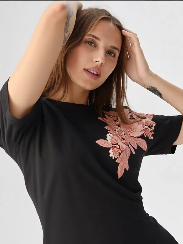 Women_S_Elegant_Tunic_Dress_With_Floral_Appliqu_Black