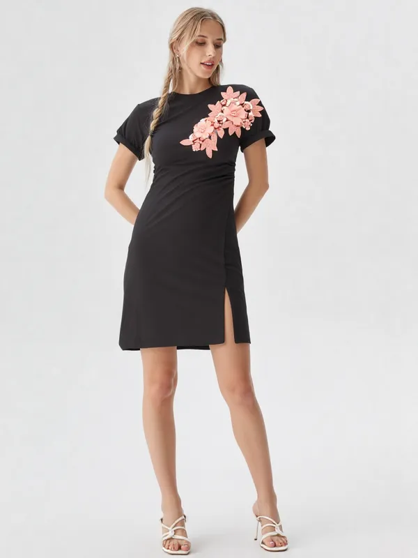 Women_S_Elegant_Tunic_Dress_With_Floral_Appliqu_Black