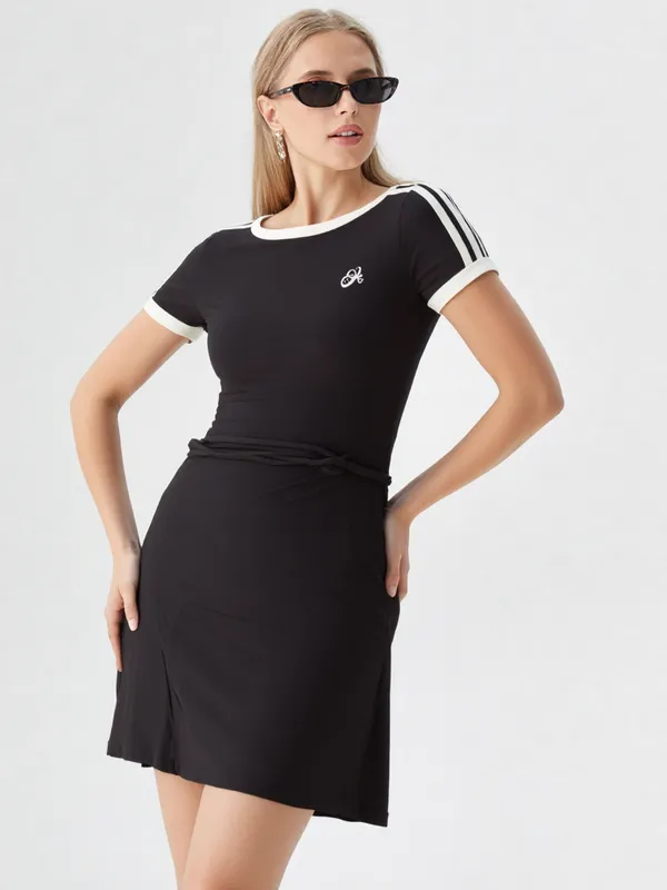 Women_S_Sporty_Casual_Tunic_With_White_Trim_Black