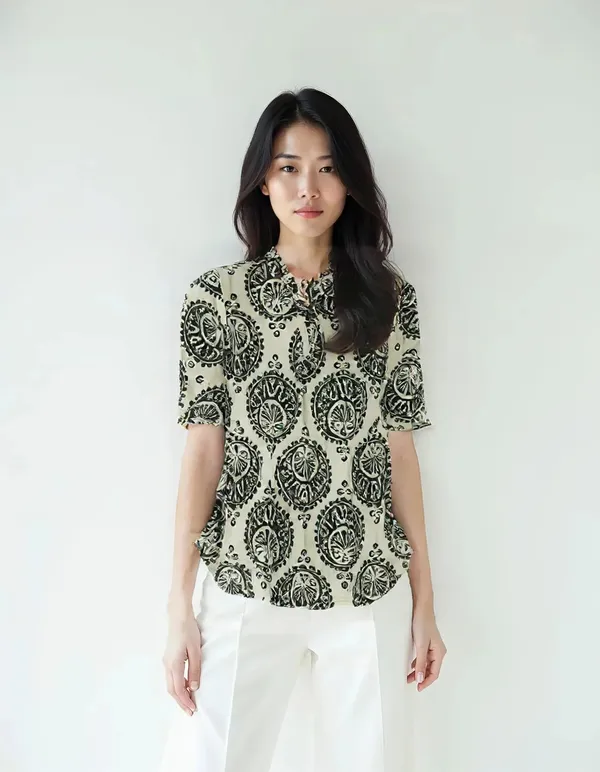 Women_S_Top_Black_Cream