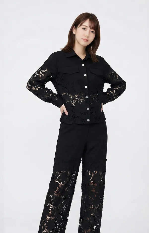 Mask_Women_S_Cordset_Black