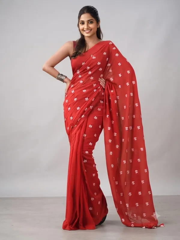 Red_Shiuli_Embroidery_Cotton_Saree