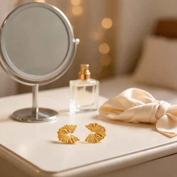 Gold_Sculpted_Fan_Statement_Earrings_Default_Title