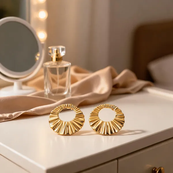 Sunburst_Gold_Hollow_Statement_Earrings_Bold_Radiant_Default_Title