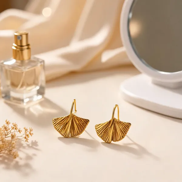 Aurora_Ginkgo_Gold_Earrings_Default_Title