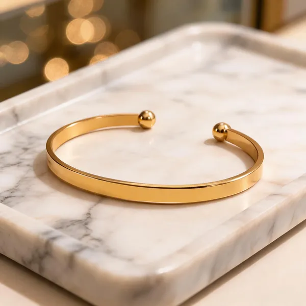 Strivora_Aurora_Gold_Cuff_Bracelet_Default_Title
