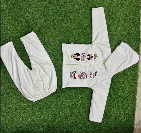 White_Cotton_Printed_Hooded_Top_Set_For_Kids