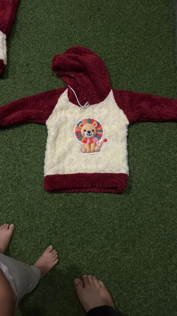 Maroon_Fur_Hooded_Cap_Suit_For_Unisex_Kids