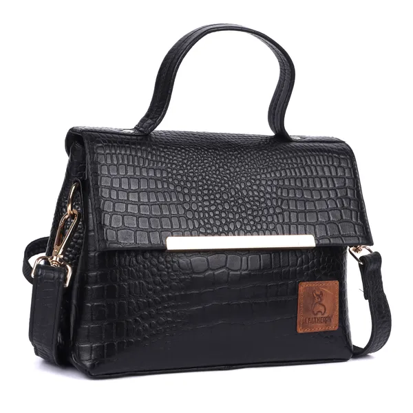 Black_Leather_Structured_Handbag_for_Women