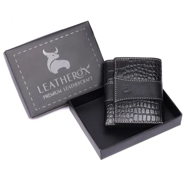 Black-Black_Textured_Leather_Bifold_Wallet_for_Men