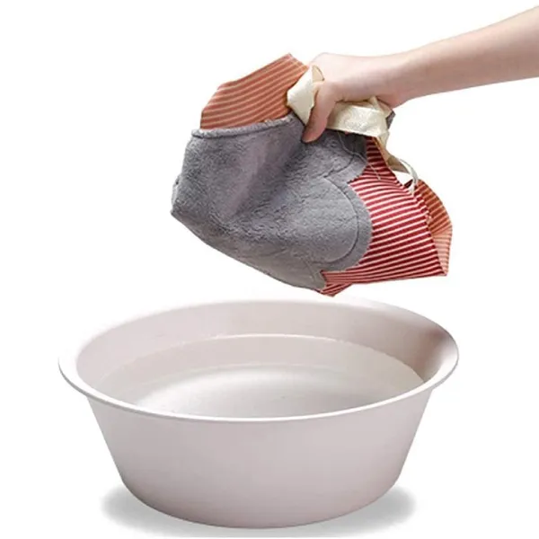 Kitchen_Apron_With_Pocket_And_Towels