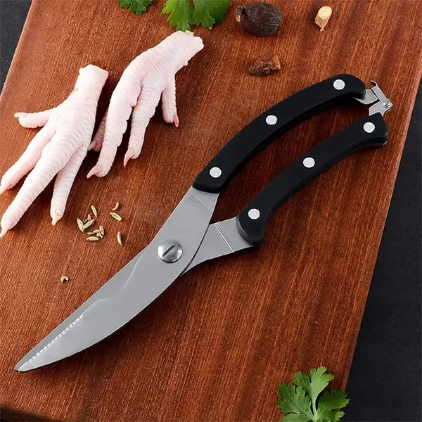 Kitchen_Shears_With_Stainless_Steel_Blades_And_Wood_Handle