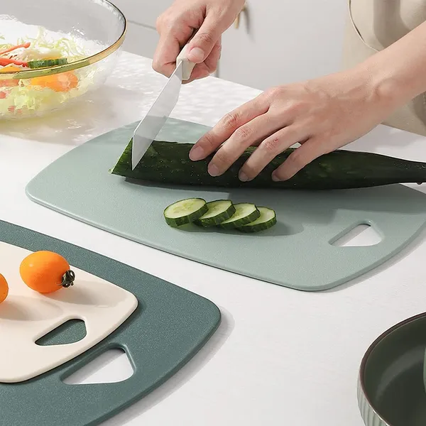 Plastic_Cutting_Board_Set
