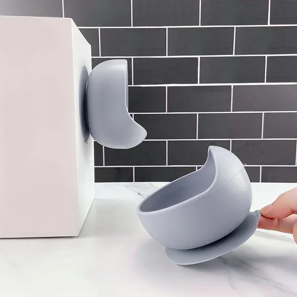 Baby_Silicone_Feeding_Bowl_With_Wooden_Spoon