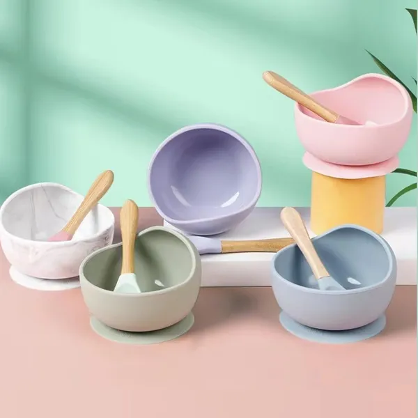 Baby_Silicone_Feeding_Bowl_With_Wooden_Spoon