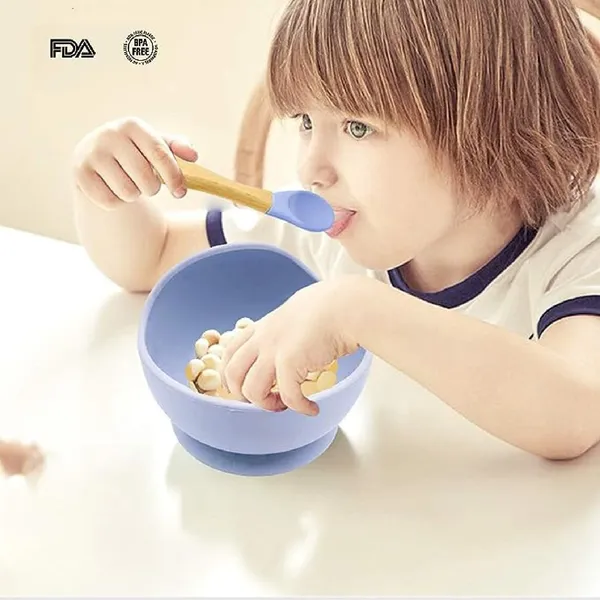 Baby_Silicone_Feeding_Bowl_With_Wooden_Spoon