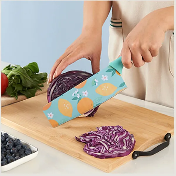 Stainless_Steel_Kitchen_Knife_Set_With_Non_Slip_Handle