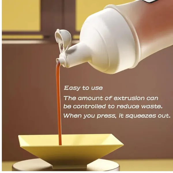 Plastic_Squeeze_Bottle_With_Cap