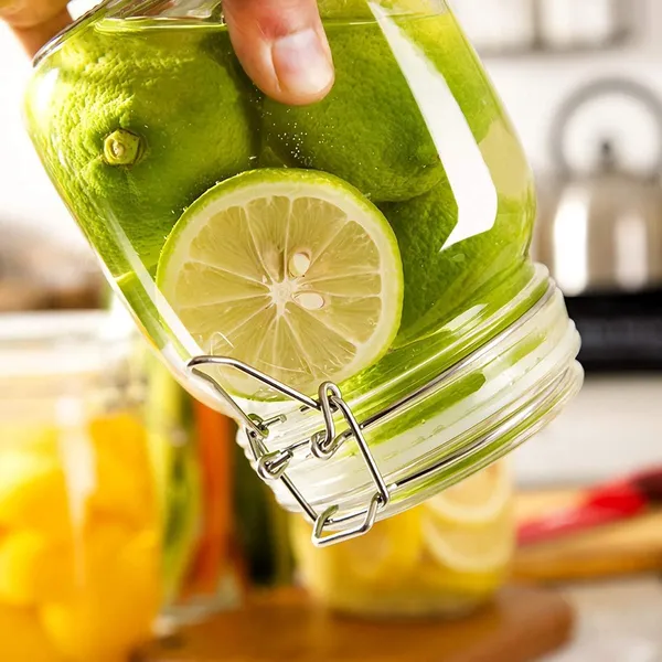 Glass_Canister_With_Airtight_Lid