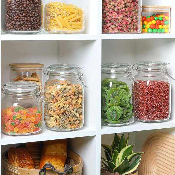 Glass_Airtight_Storage_Canister_With_Wire_Clip