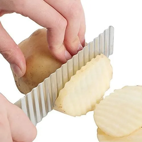 Stainless_Steel_Serrated_Vegetable_Cutter