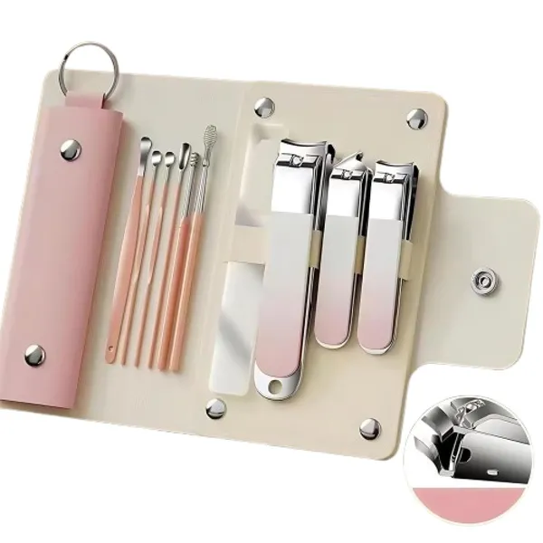 Nail_Clippers_And_Manicure_Set_With_Case