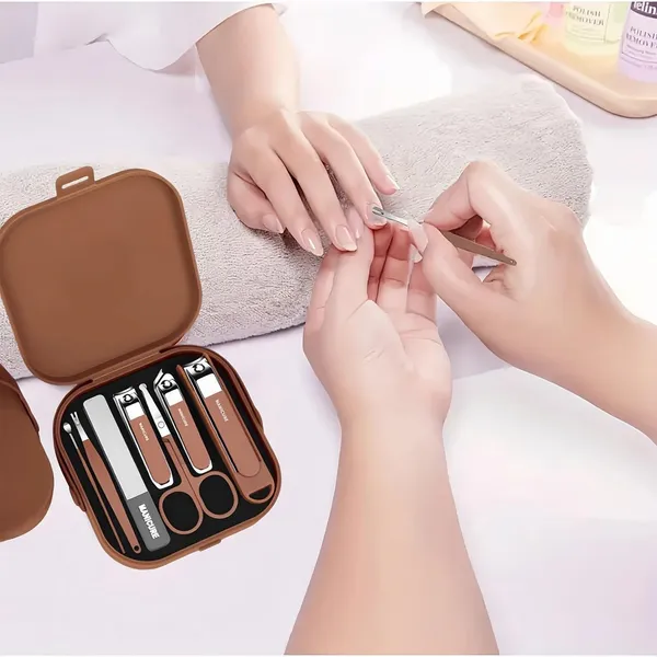 Manicure_And_Pedicure_Set