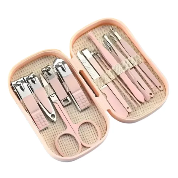 Manicure_And_Pedicure_Set_With_Travel_Case