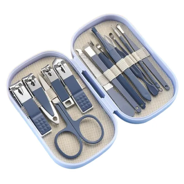 Manicure_And_Pedicure_Set_With_Travel_Case