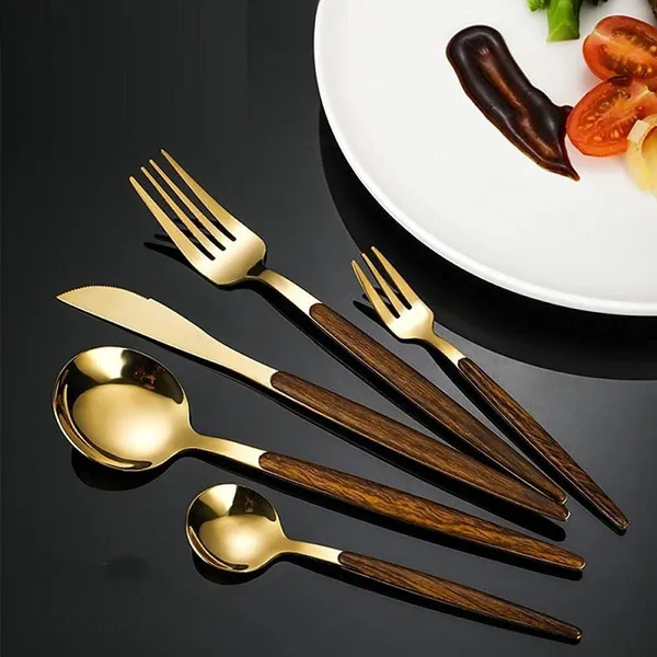 Stainless_Steel_Cutlery_Set_With_Wooden_Handle