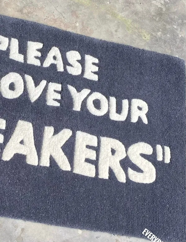 Remove_Your_Sneaker_Rug_Hand_Tufted_Rug_5_Way_Increase_Your_Beauty