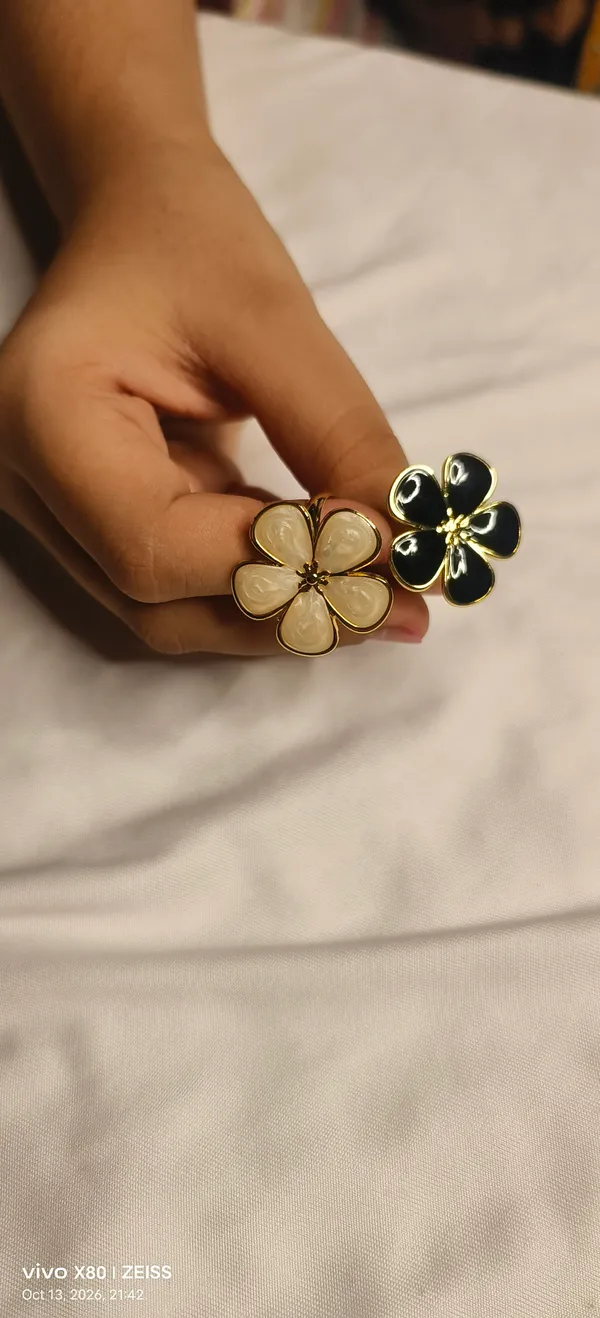 White_&_Black_Stainless_Steel_Enamel_Floral_Adjustable_Ring_Set_For_Women_Pack_of_2