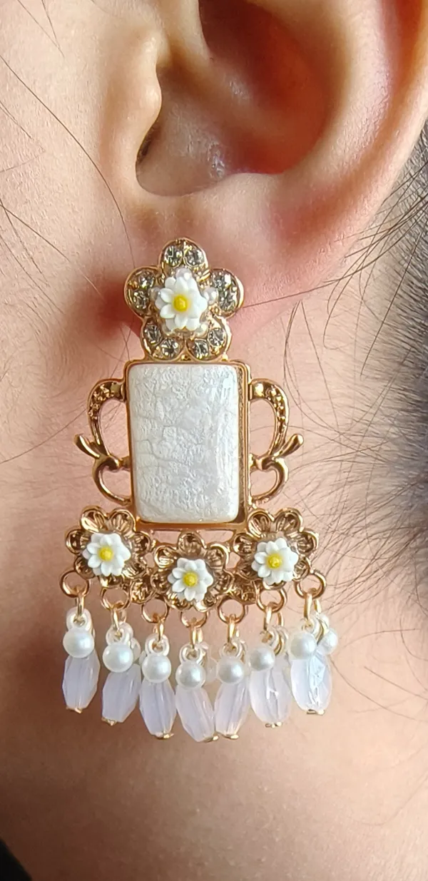Kashmiri_Textured_Stone_Beaded__Chandelier_Earring