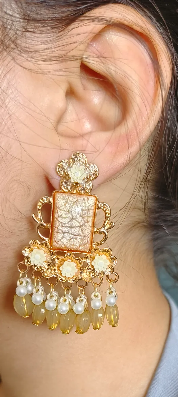 Kashmiri_Textured_Stone_Beaded__Chandelier_Earring