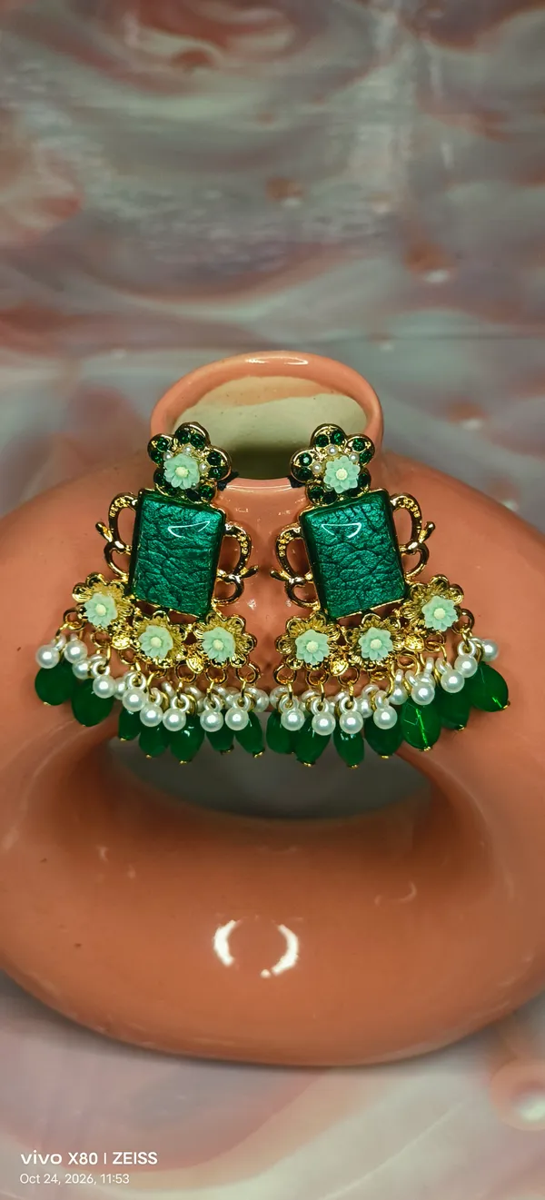 Kashmiri_Textured_Stone_Beaded__Chandelier_Earring