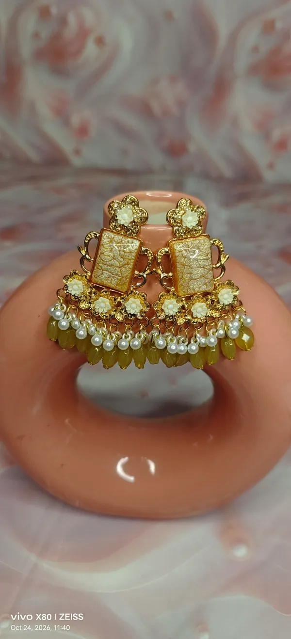 Kashmiri_Textured_Stone_Beaded__Chandelier_Earring