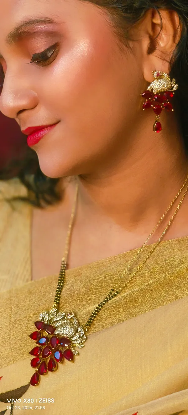 Peacock_Pendent_Mangalsutra_&_Earring