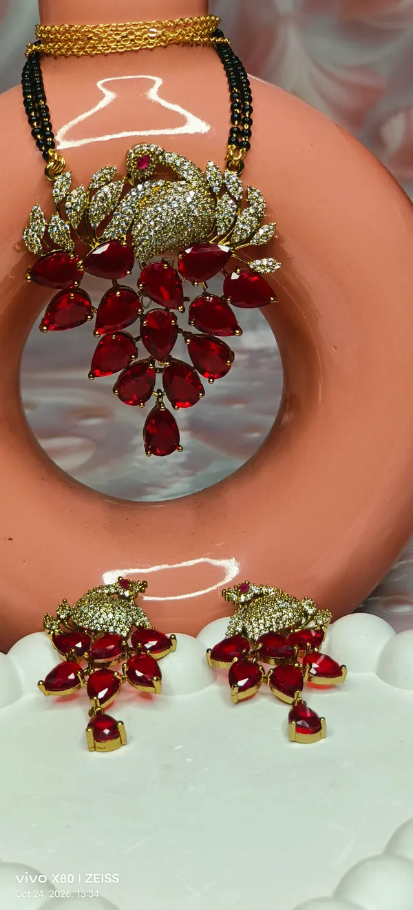 Peacock_Pendent_Mangalsutra_&_Earring