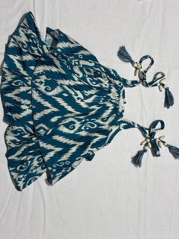 Teal_Printed_Tie-Up_Crop_Top_for_Women