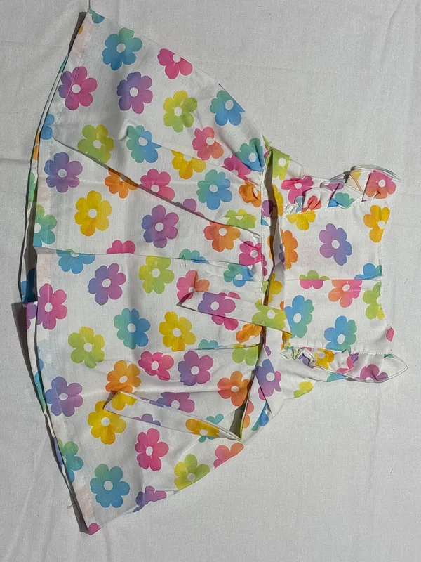 White_Floral_Print_Sleeveless_Frock_for_Girls
