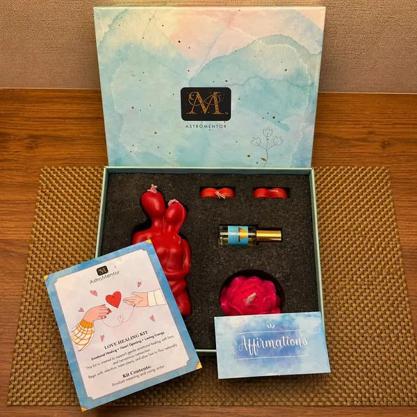 Love_Healing_Kit_With_Candles_And_Affirmation_Cards