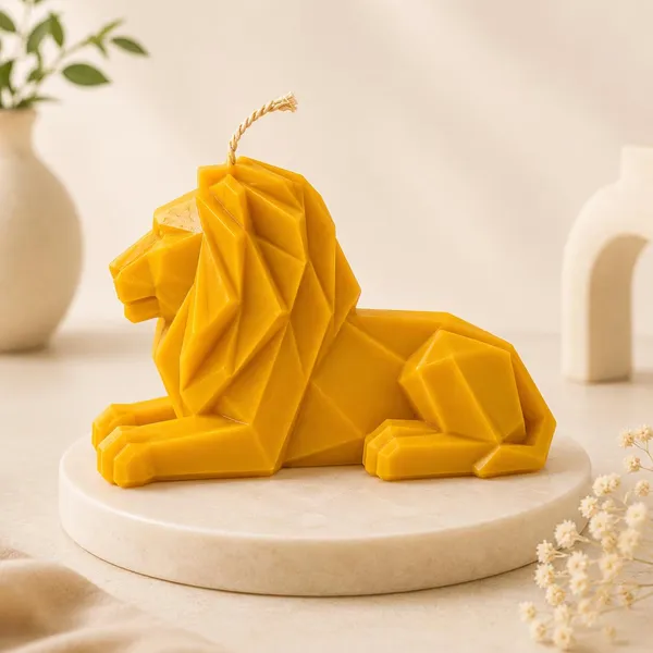 Lion_Sculpted_Candle
