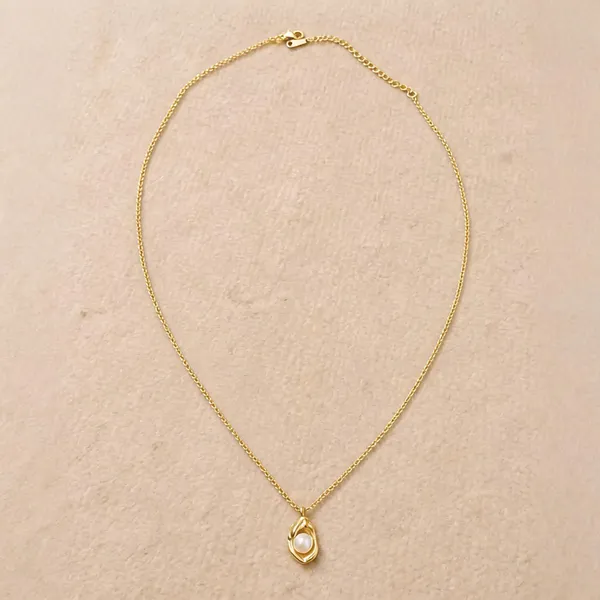 Gold_Stainless_Steel_Pearl_Pendant_Necklace_For_Women