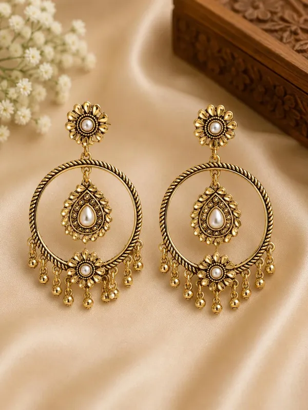 Gold-Tone_Traditional_Chandbali_Earrings_for_Women
