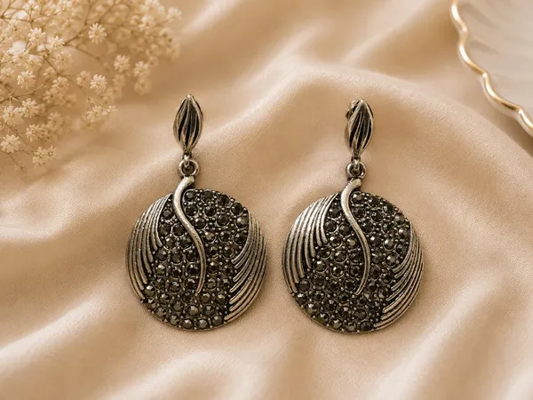 Oxidized_Silver_Drop_Earrings_for_Women