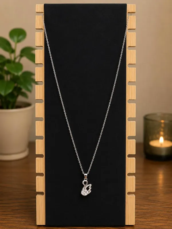 Silver_Swan_Pendant_Necklace_for_Women