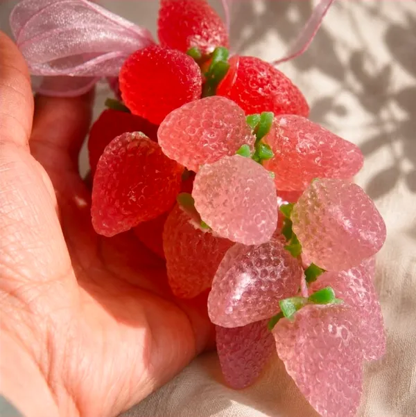 Red_And_Pink_Artificial_Strawberry_Bouquet