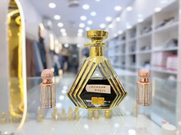 Amber_Spice_Woody_Musk_Attar