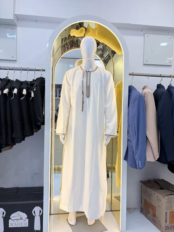 White_Rwatussafa_Omani_Thobe_For_Men